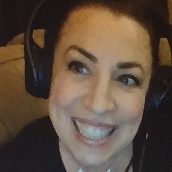 Meet your Posher, Amy - Picture 2 of 2